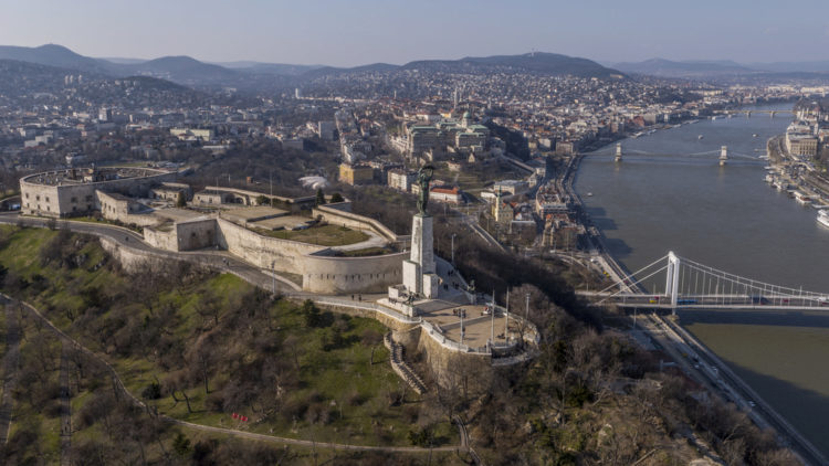 Забележителности в Унгария - Цитаделата на планината Гелерт