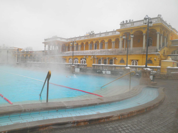 Забележителности в Унгария - Бани Сечени (Széchenyi)