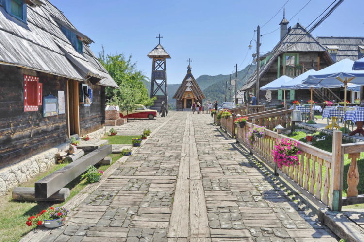 Забележителности в Сърбия - Drvengrad