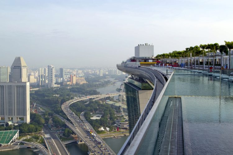 Палуба за наблюдение на хотел Marina Bay Sands - Какво да видя в Сингапур