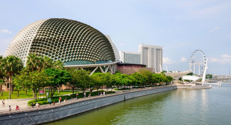 Esplanade Theatre - Забележителности на Сингапур