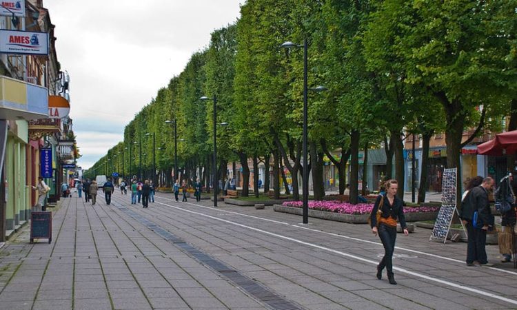 Алея Laisves в Литва