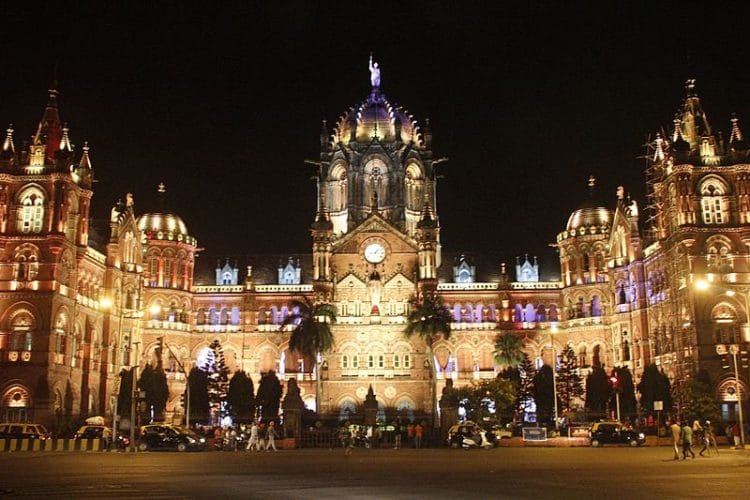 Железопътна гара Chhatrapati Shivaji в Индия