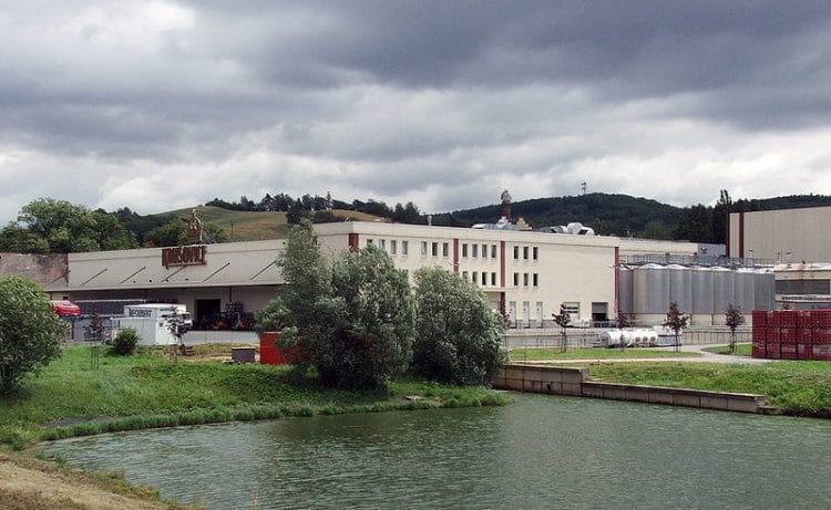 Pabrik Bir Krusovice di Republik Ceko