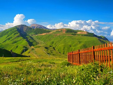 Альпийские склоны комплекса Шахдаг