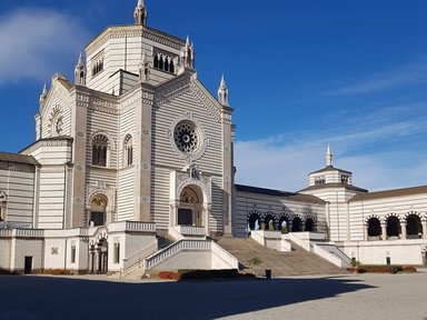 Монументальное клабдище