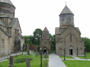 Монастырь Кечарис, Цахкадзор
