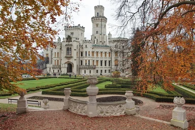 Замок Глубока-над-Влтавой в Чехии 