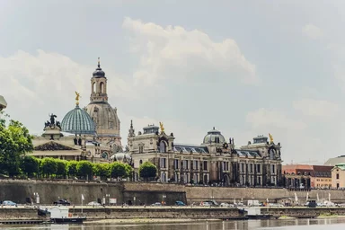 Терраса Брюля