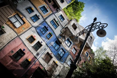 Дом Хундертвассера