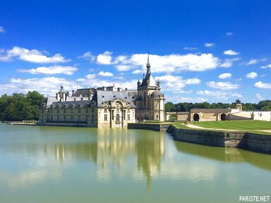 Замок Шантильи