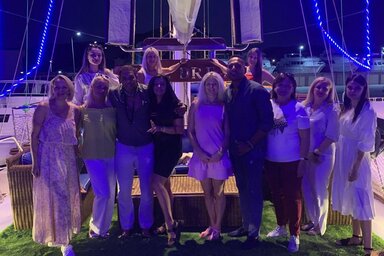 Пиратская яхта