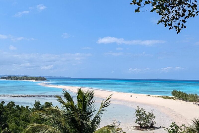 Nosy Iranja Beach