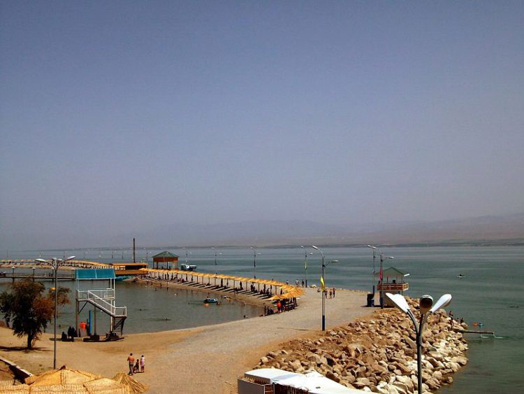 Кайраккумское водохранилище в Таджикистане Кайраккумское водохранилище - достопримечательности Таджикистана
