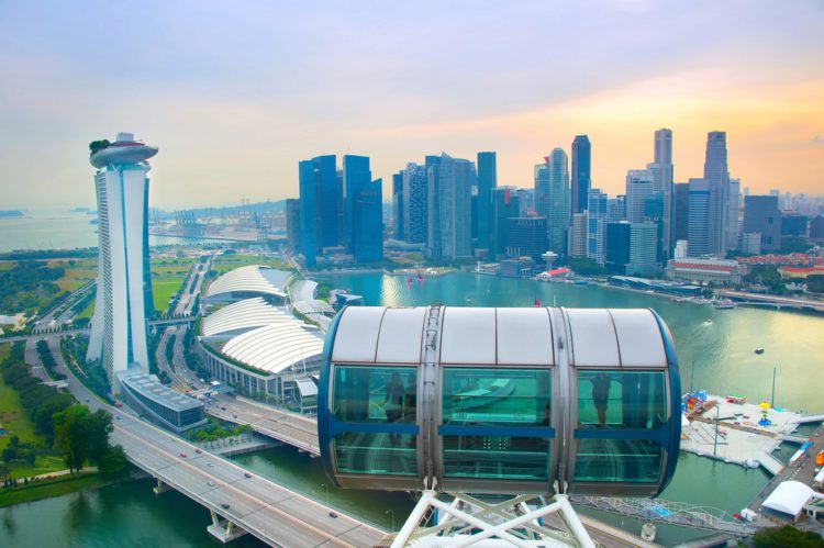 Колесо обозрения (Singapore Flyer) в Сингапуре Колесо обозрения (Singapore Flyer) - достопримечательности Сингапура