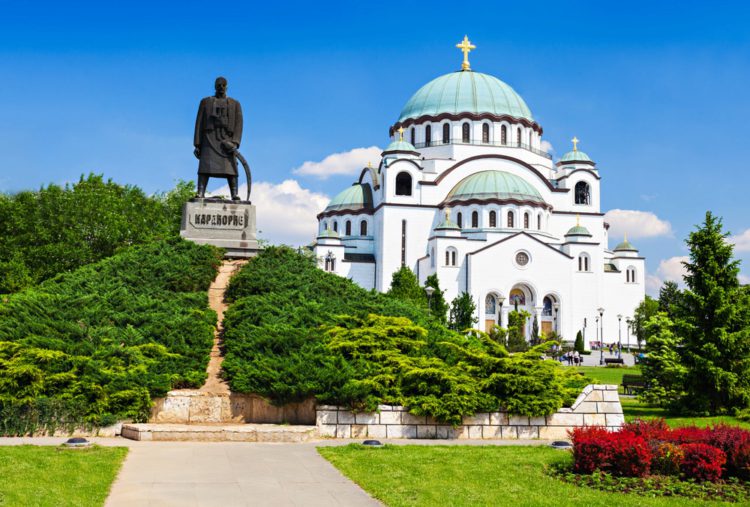 Храм Святого Саввы в Белграде Храм Святого Саввы - достопримечательности Белграда