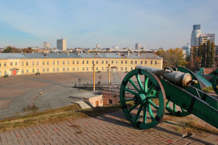 Киевская крепость в Киеве Киевская крепость - достопримечательности Киева