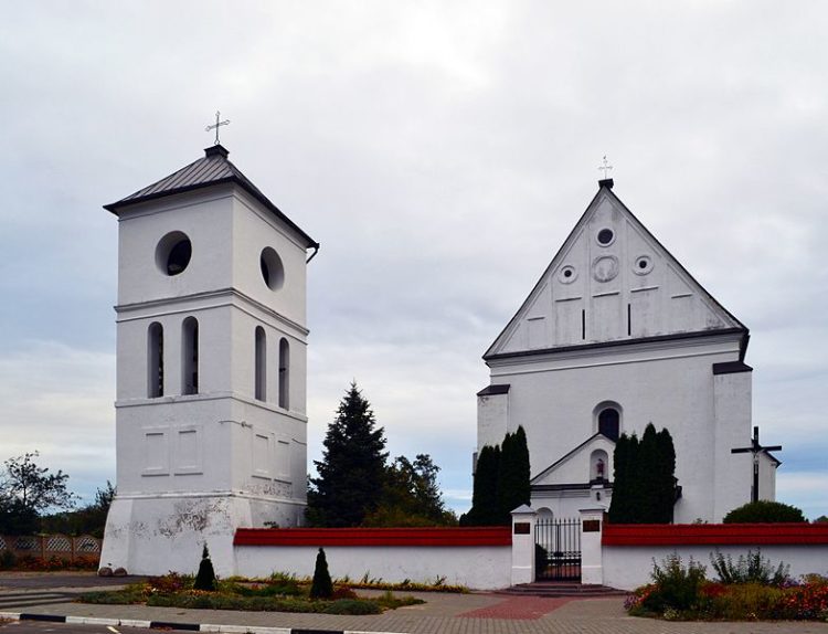 Троицкий костёл в Чернавчицах в Бресте Троицкий костёл в Чернавчицах - достопримечательности Бреста
