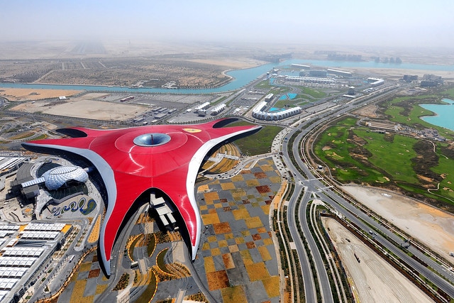 Тематический парк Ferrari World в Абу-Даби Тематический парк Ferrari World (Абу-Даби)
